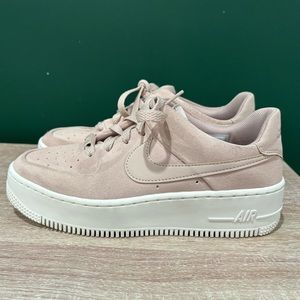 Nike Air Force 1 Sage Low